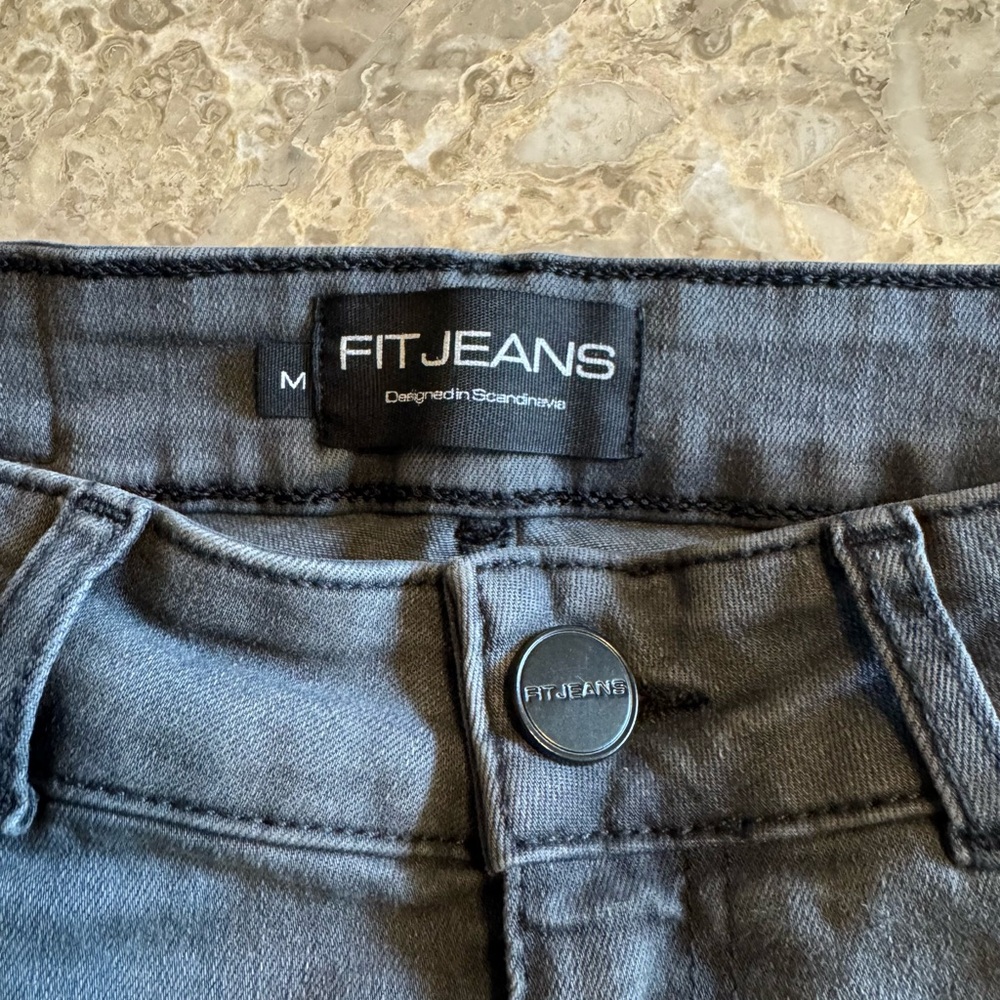 Fitjeans - Picture 3 of 6